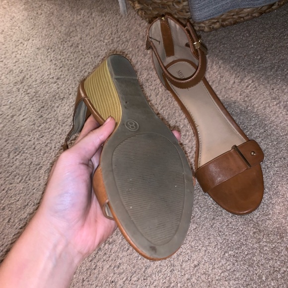 Wedge sandal - Picture 2 of 3